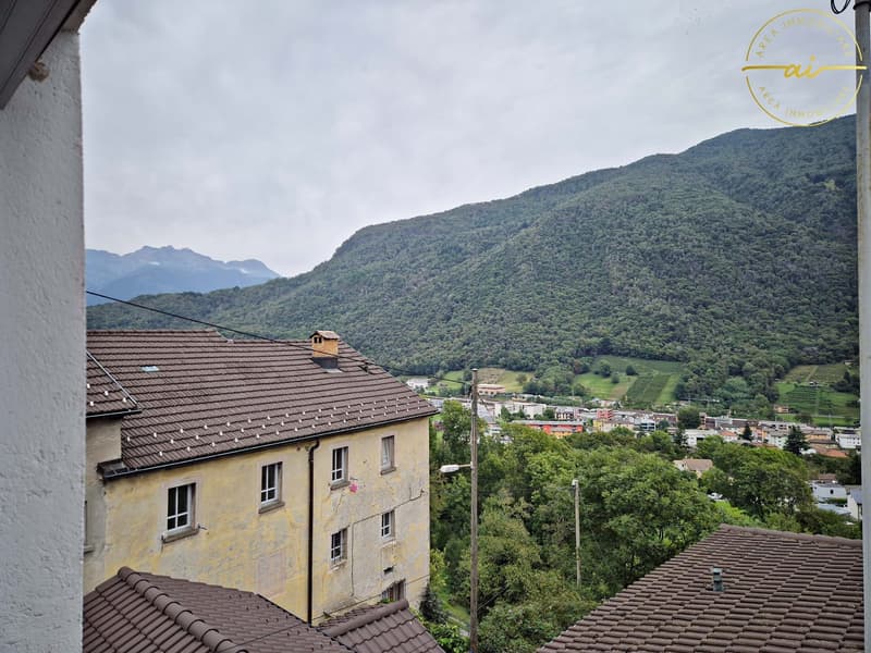 Casa plurifamiliare storica con 3 appartamenti a Rivera (8)