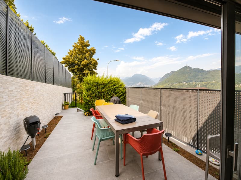 Luminoso appartamento con terrazza di 4.5 locali ad Agra – Vista panoramica sulle montagne (7)