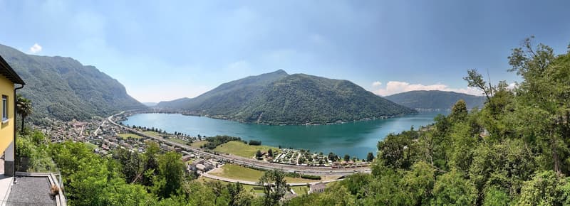 ELEGANTE VILLA INDIPENDENTE CON VISTA LAGO A ROVIO (20)