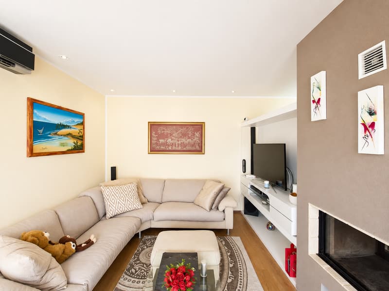 VILLA MODERNA DI 6.5 LOCALI CON AMPIO GIARDINO A STABIO (9)
