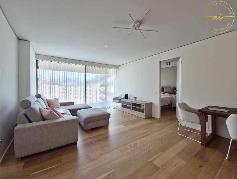 ELEGANTE APPARTAMENTO 3.5 LOCALI CON TERRAZZA E VISTA LAGO PARZIALE A PARADISO (1)