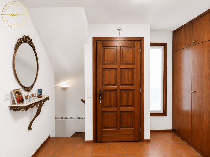 ACCOGLIENTE E CURATA CASA UNIFAMILIARE CON GIARDINO (9)