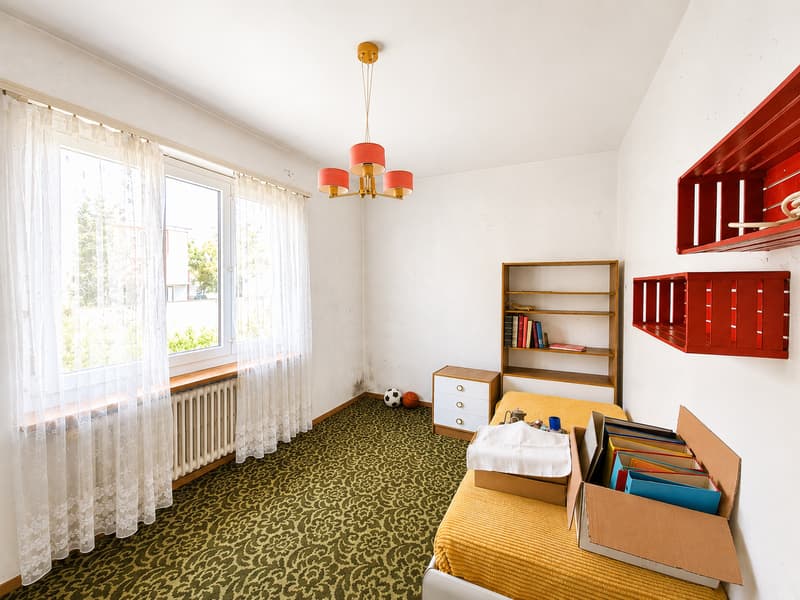 AMPIA VILLA DI 8 LOCALI CON GIARDINO PRIVATO A COLDRERIO (11)