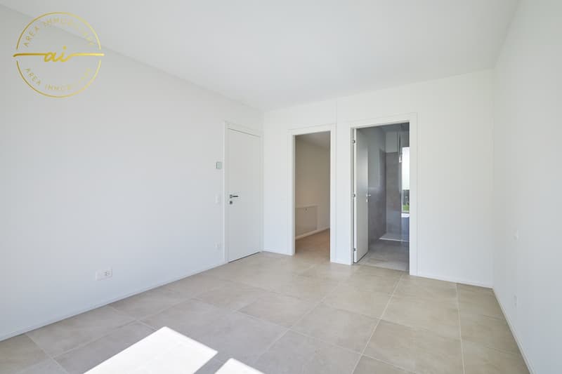 ELEGANTE 2.5 LOCALI DI NUOVA COSTRUZIONE CON GIARDINO (9)