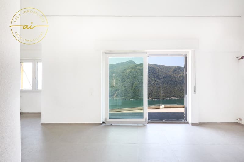BELLA CASA INDIPENDENTE CON VISTA LAGO A ROVIO (8)