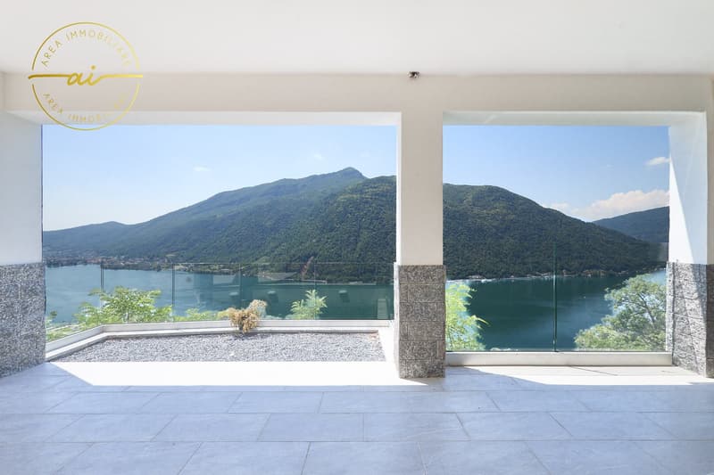 BELLA CASA INDIPENDENTE CON VISTA LAGO A ROVIO (1)