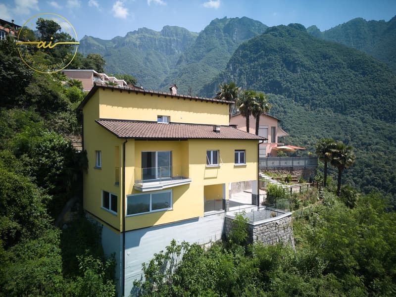 BELLA CASA INDIPENDENTE CON VISTA LAGO A ROVIO (23)