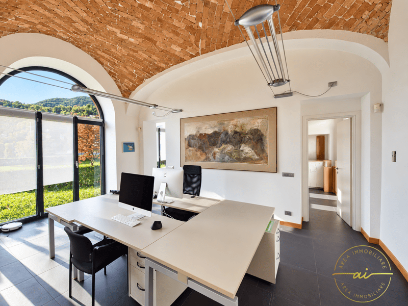 Elegante ufficio o appartamento con giardino (4)