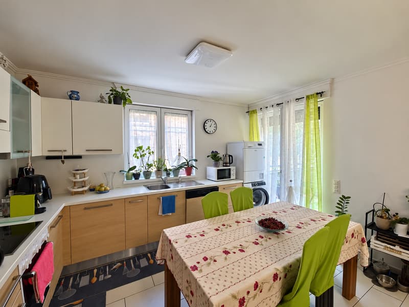 ACCOGLIENTE 4.5 LOCALI CON BALCONE E DOPPI SERVIZI A RIVERA (3)