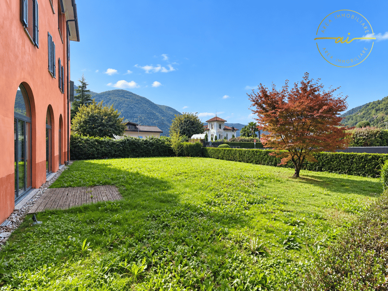Elegante ufficio o appartamento con giardino (12)