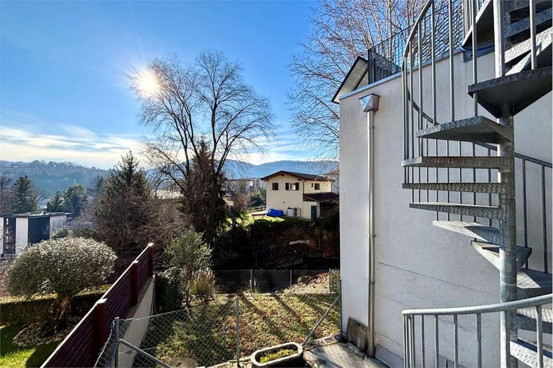 Studio apartment with large terrace (7)
