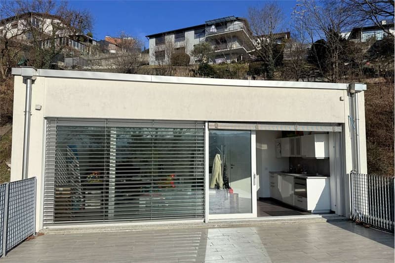Studio apartment with large terrace (5)