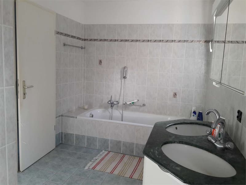 Comano - Grande et lumineuse maison unifamiliale (5 chambres) avec jardin (8)