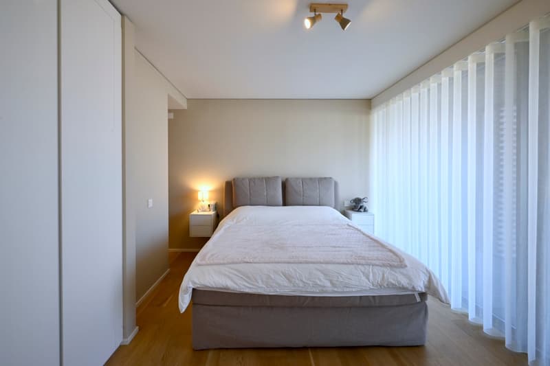 Modernes 3.5-Zimmer-Apartment mit großer Terrasse (9)