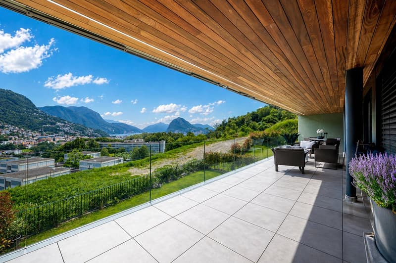 Modernes Apartment mit großer Terrasse und Seeblick (3)