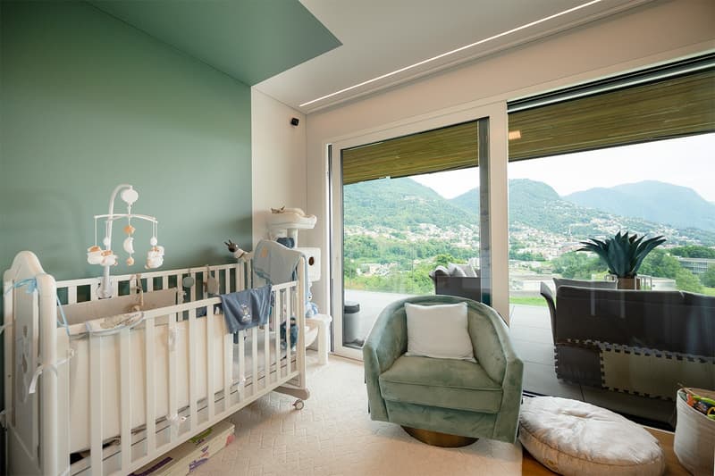 Modernes Apartment mit großer Terrasse und Seeblick (14)