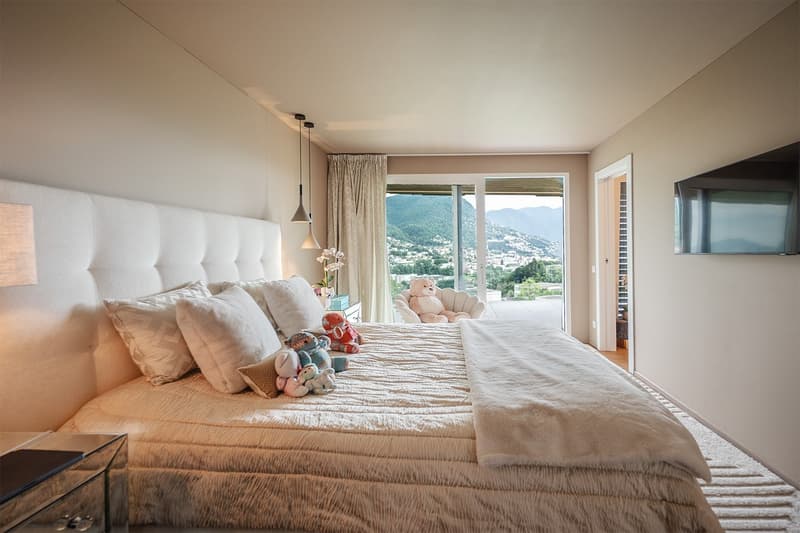 Modernes Apartment mit großer Terrasse und Seeblick (11)