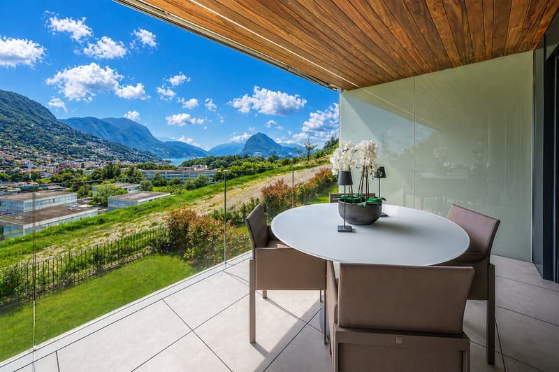 Modernes Apartment mit großer Terrasse und Seeblick (8)