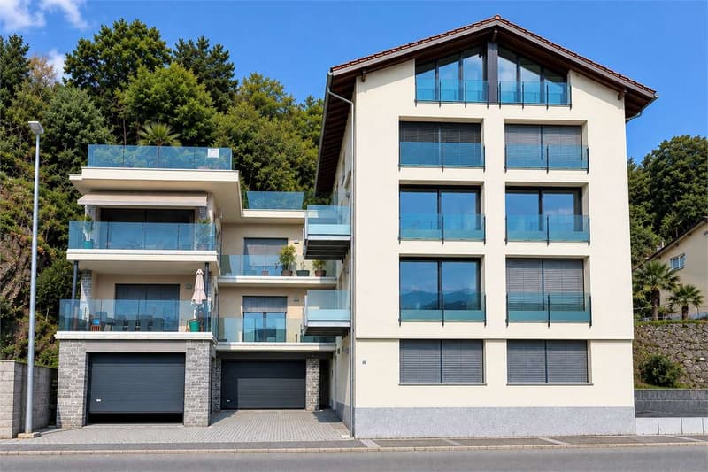 Esclusivo appartamento con vista mozzafiato sul Lago Maggiore (9)