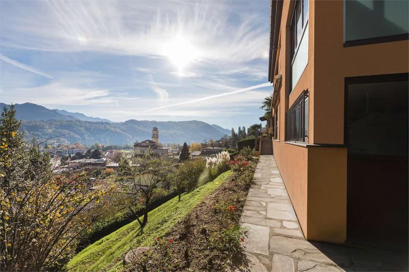 Villa unifamiliale exclusive avec vue sur le lac (10)