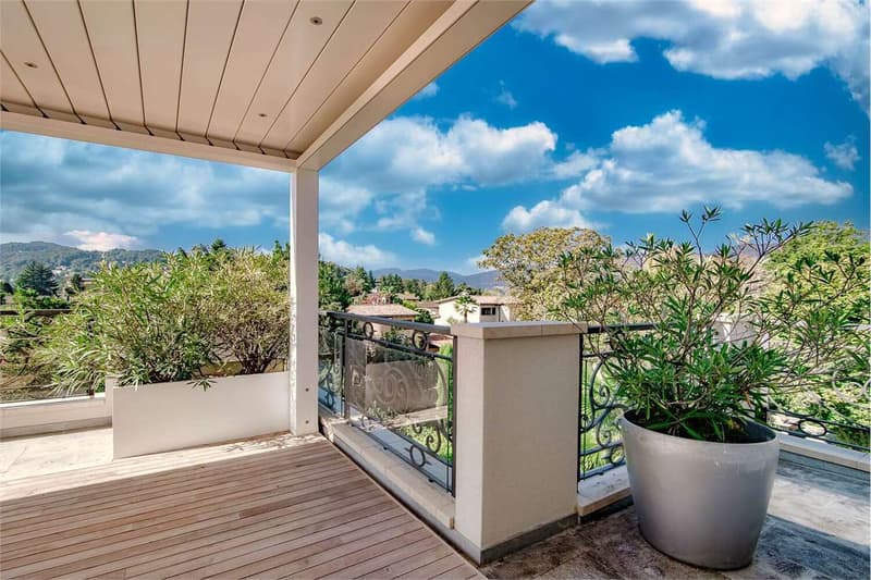 Villa unifamiliale avec piscine (4)