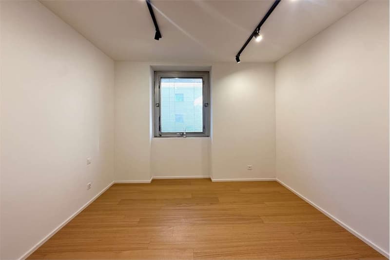 Elegantes 3.5-Zimmer-Wohnung, gerade renoviert (8)