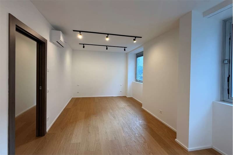 Elegantes 5.5-Zimmer-Wohnung mit großer Terrasse renoviert (12)