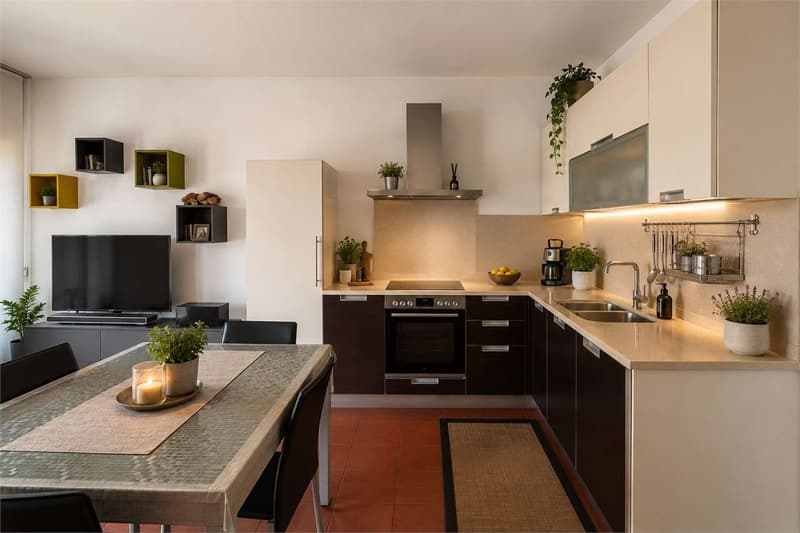 Luminoso 3.5 locali con terrazzo in residenza signorile (5)