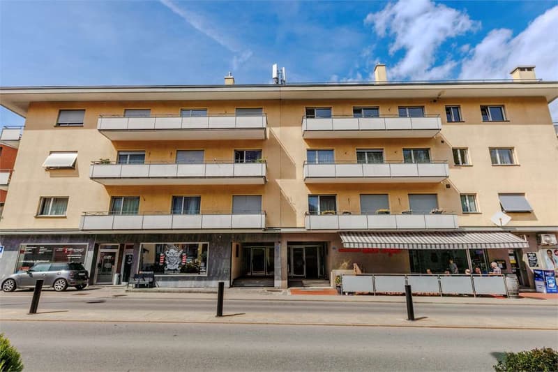 Immobilie mit gemischter Einnahmequelle, vollständig vermietet im Zentrum von Giubiasco (1)