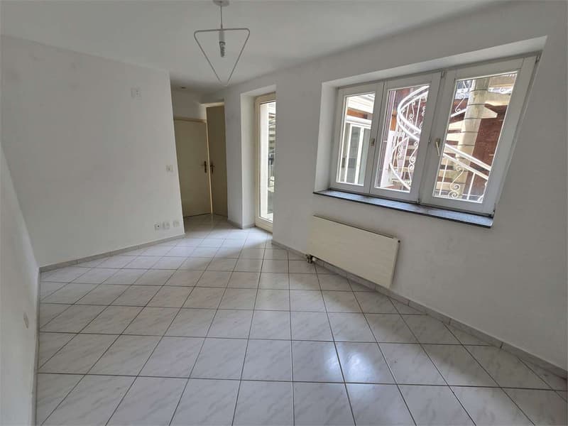 Stabio Nucleo - Maison de cour caractéristique de 5.5 pièces avec mansarde (5)