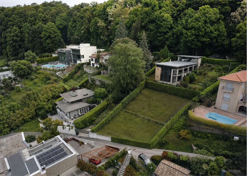 Terreno edificabile con licenza approvata e vista lago (1)