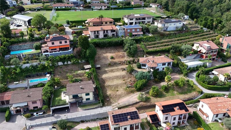 Terreno edificabile vista lago con progetto approvato (4)