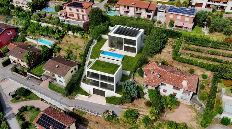Esclusiva villa con piscina e vista panoramica sul lago (6)