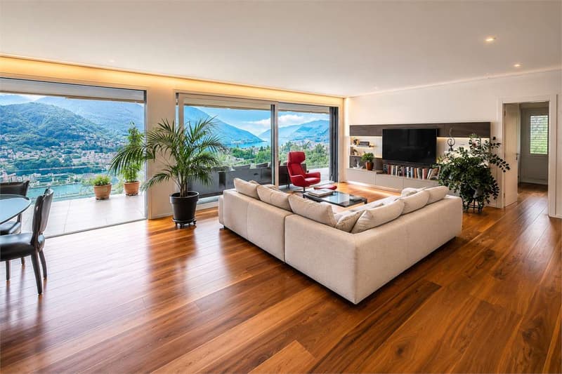 Attico panoramico con ampia terrazza e vista lago (5)