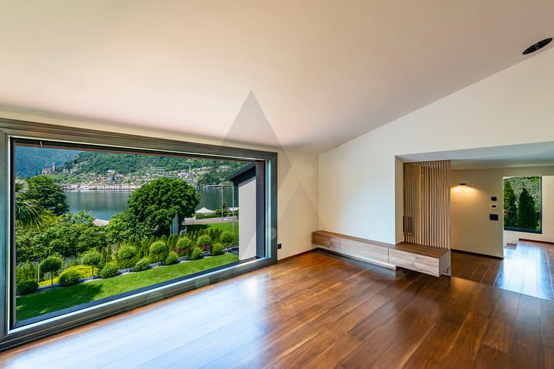 LUSSUOSA VILLA VISTA LAGO CON DARSENA PRIVATA (9)