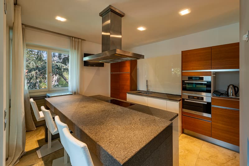 PRESTIGIOSO APPARTAMENTO VISTA LAGO - CAMPIONE D'ITALIA (6)