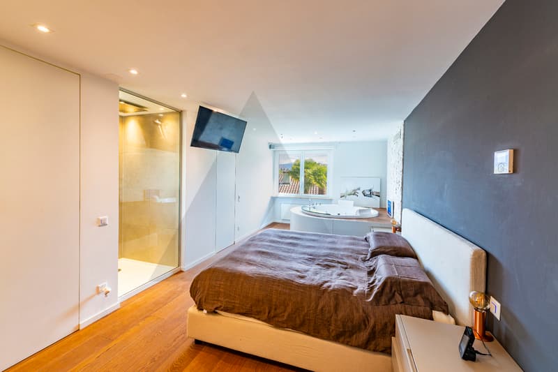 APPARTAMENTO CON MOBILI DI DESIGN INCLUSI, PISCINA E FITNESS (10)