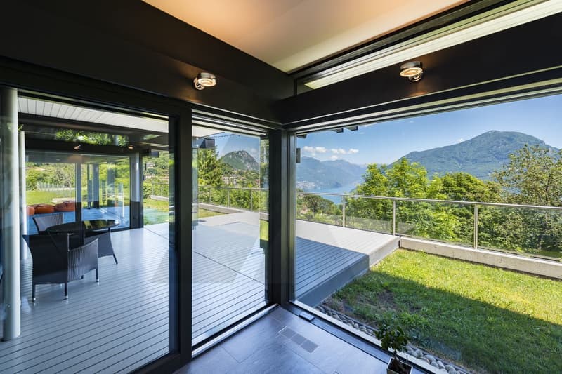 MODERNA VILLA CON TERRENO EDIFICABILE (4)