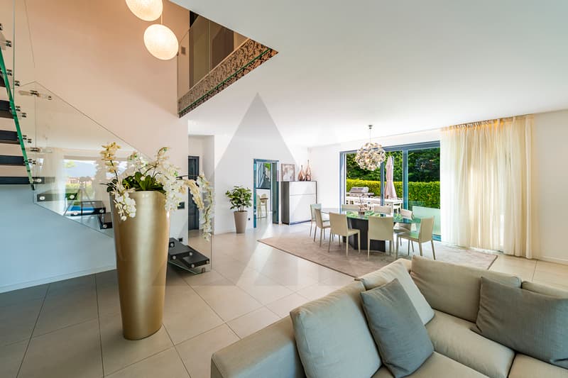 MODERNA VILLA IN POSIZIONE DOMINANTE A LUGANO (5)