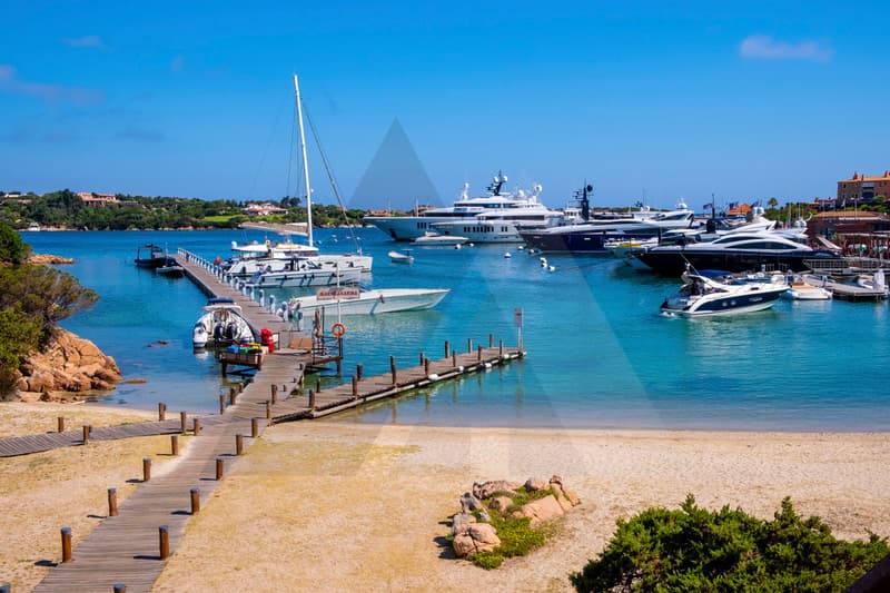 CASA A SCHIERA CON VISTA MARINA DI PORTO CERVO (2)