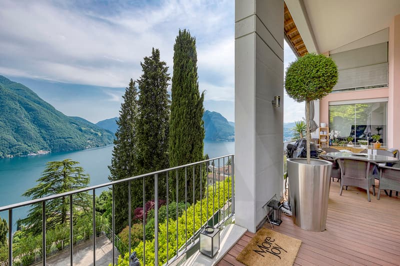 ELEGANTE DUPLEX CON PISCINA E VISTA LAGO (7)