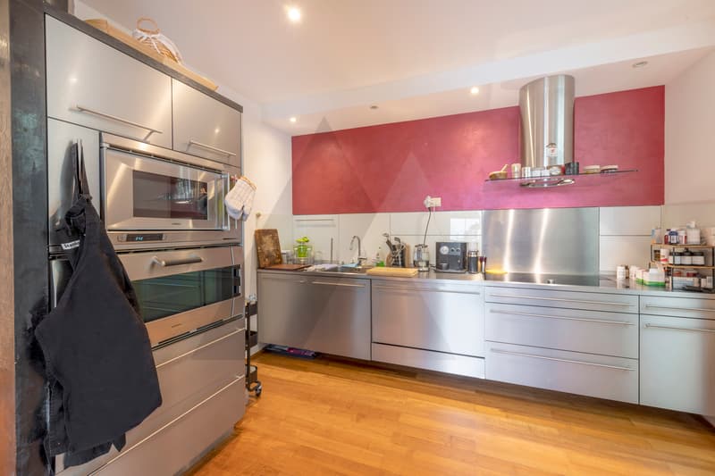 ELEGANTE DUPLEX CON PISCINA E VISTA LAGO (8)