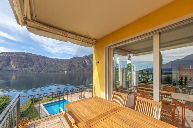 APPARTAMENTO FRONTE LAGO CON PISCINA ESTERNA CONDOMINIALE (12)