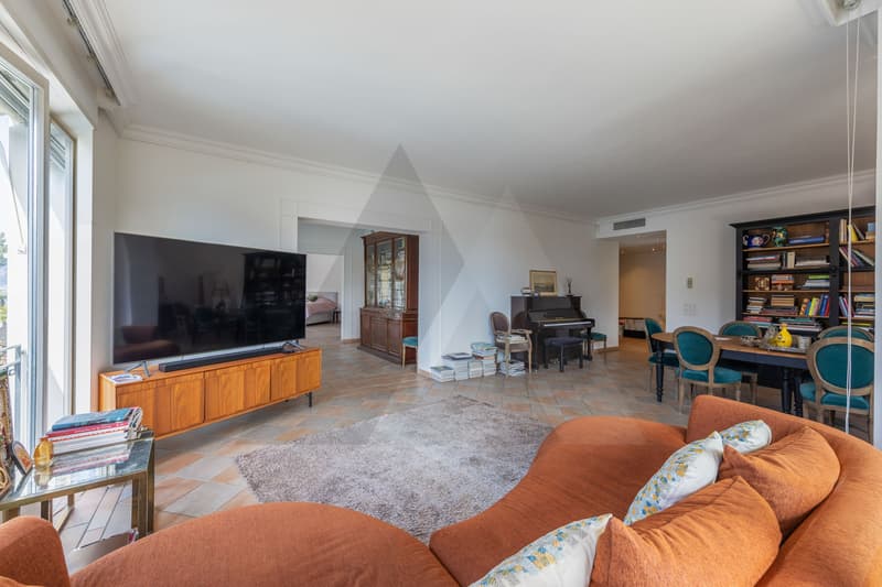 APPARTAMENTO FRONTE LAGO CON PISCINA ESTERNA CONDOMINIALE (7)