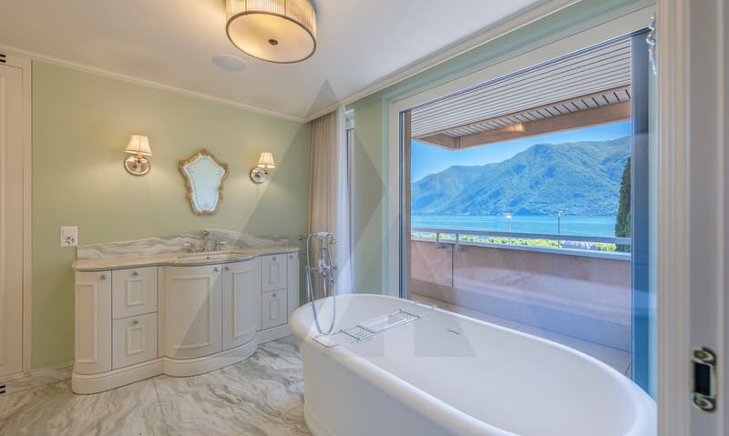 RESIDENZA FRONTE LAGO CON GIARDINO PRIVATO NEL CENTRO DI LUGANO (11)