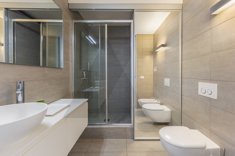 STUDIO ARREDATO CON TERRAZZA E VISTA LAGO (4)