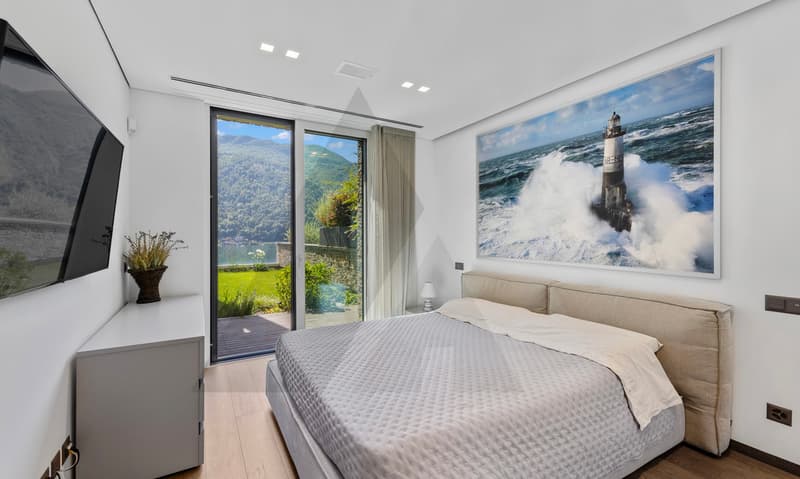 VISTA LAGO, GIARDINO PRIVATO, WELLNESS E ARREDI DI DESIGN (12)