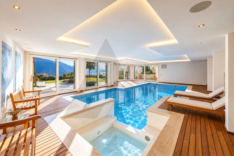 VILLA CONTEMPORANEA VISTA LAGO CON TERRENO EDIFICABILE ADIACENTE (4)