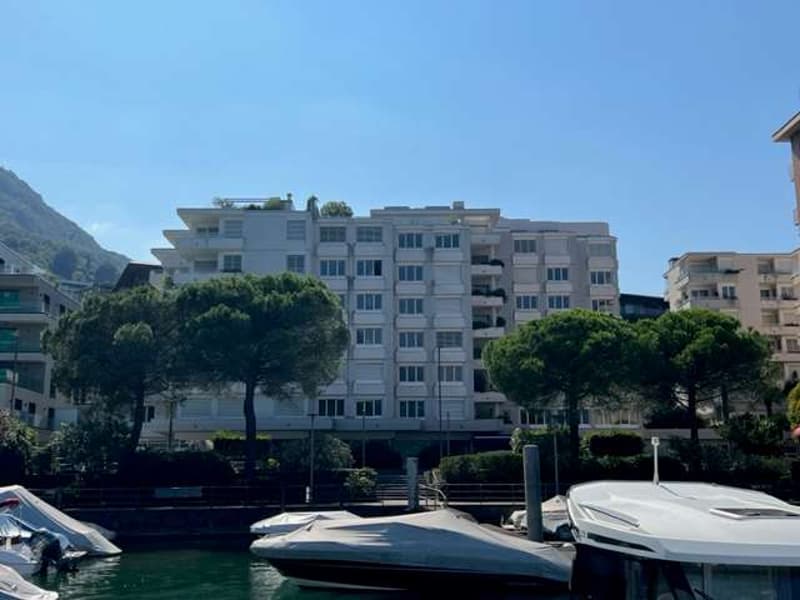 Bureaux rénovés avec vue sur le lac (7)