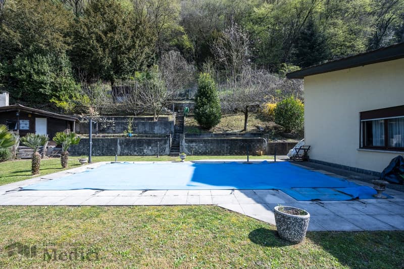 Villa mit Pool und großem Garten mit großem Potenzial und Erweiterungsmöglichkeit (9)